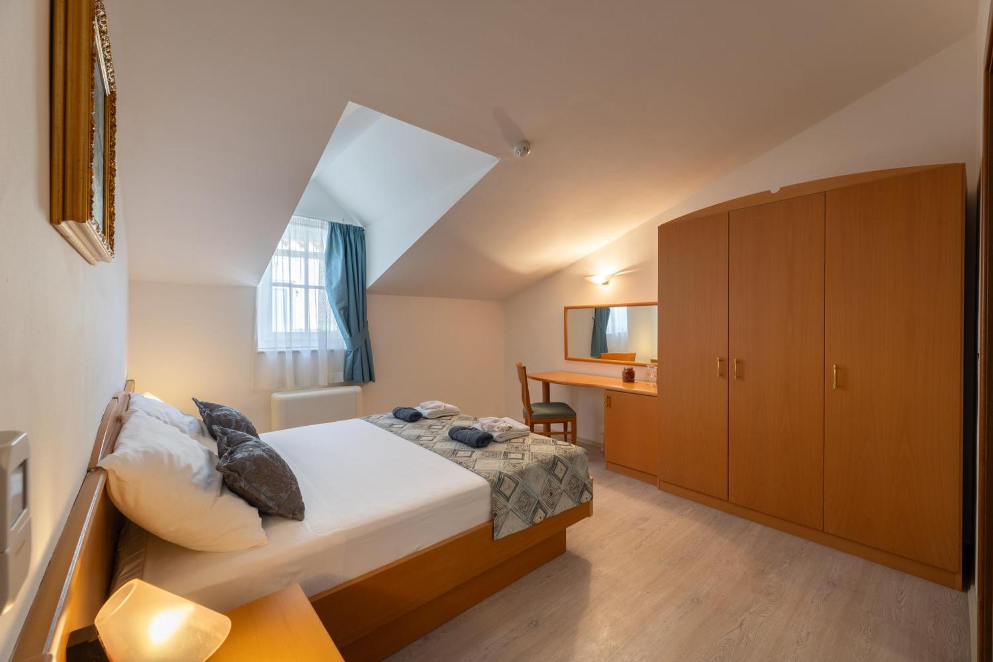 Villa Fontana Трогир Экстерьер фото