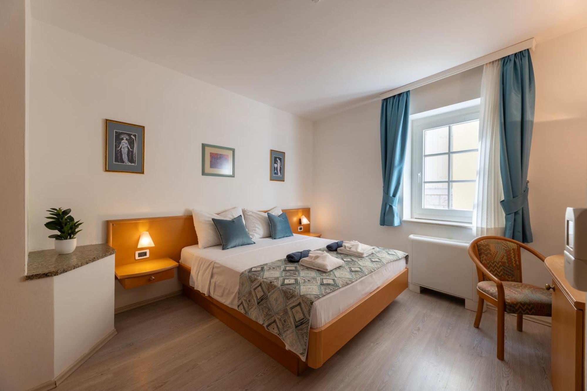 Villa Fontana Трогир Экстерьер фото